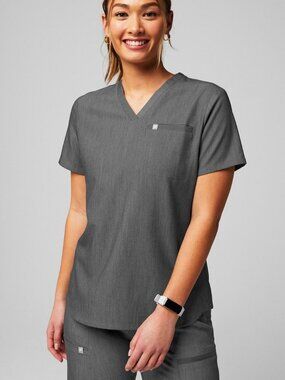 Fabletics Womens Heather Grey Vital 1-Pocket Scrub Top